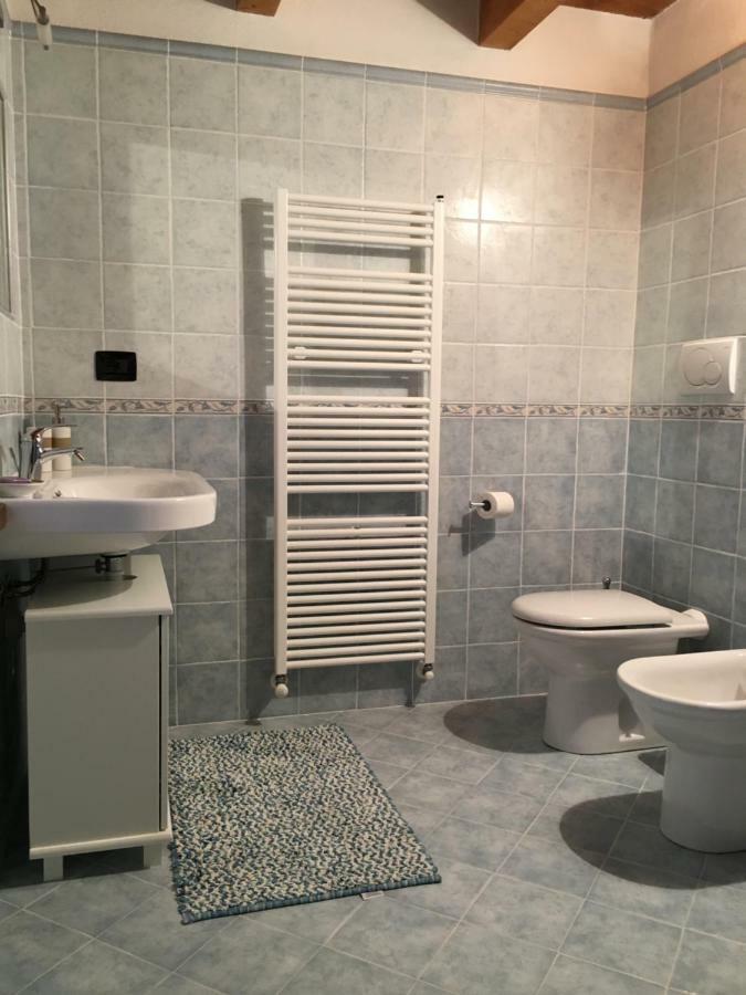 Отель Lo Sougnet Hone Экстерьер фото